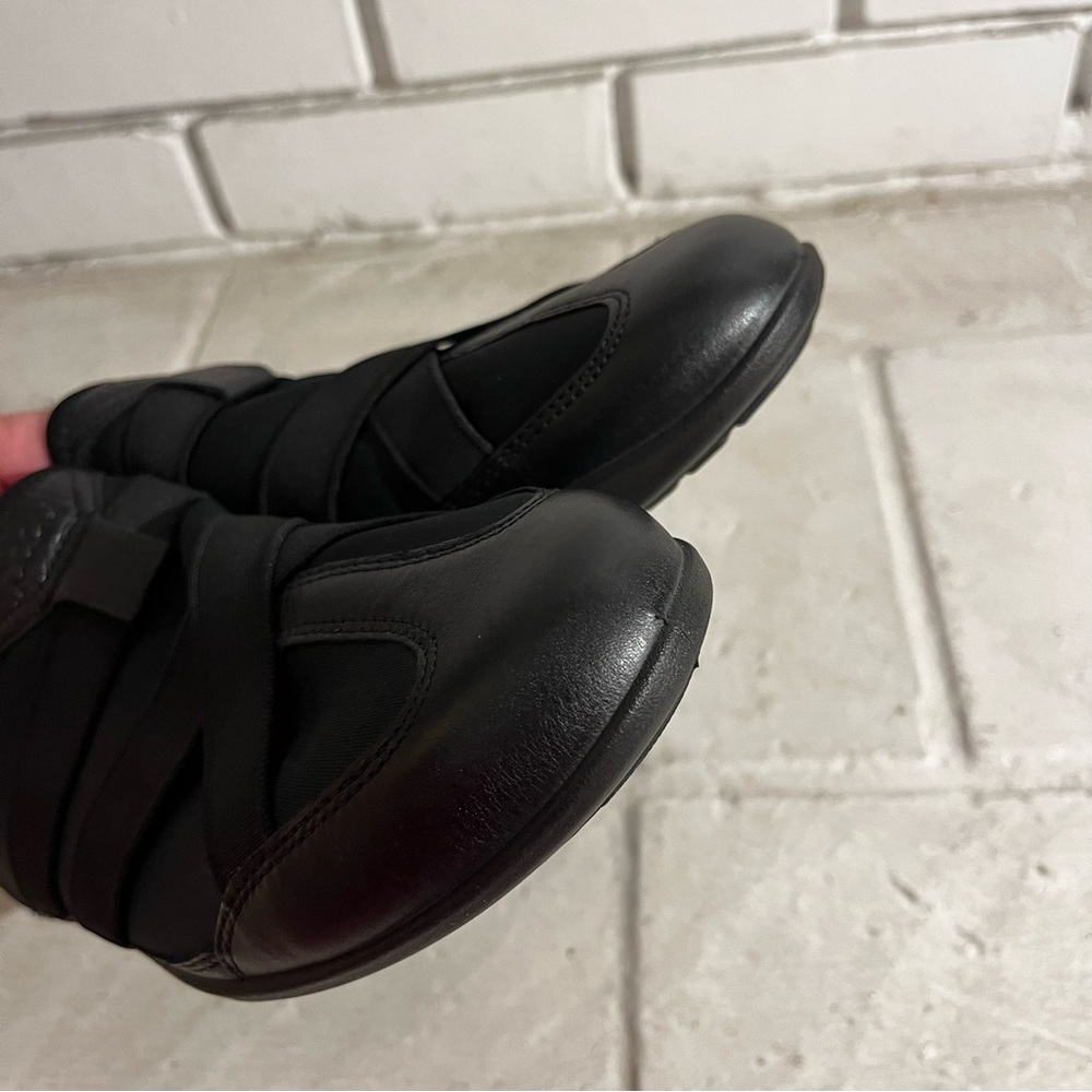 Ecco Bluma Slip-On Flats Black Sz 40 (~9.5) - Picture 2 of 7